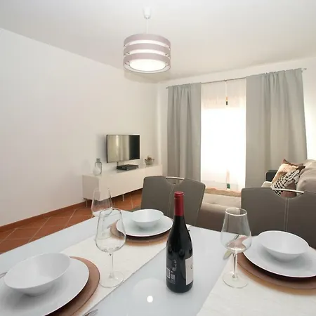 By The Sea - Rooftop Pools Apartamento