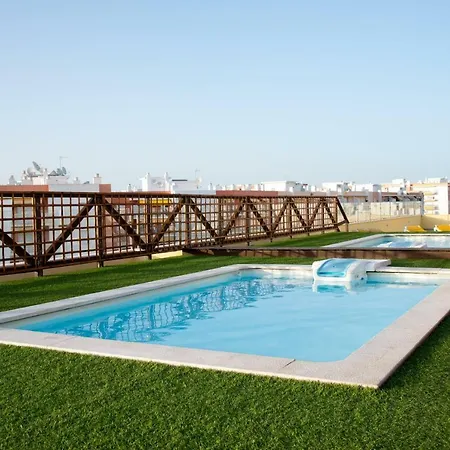 By The Sea - Rooftop Pools דירה Armação de Pêra